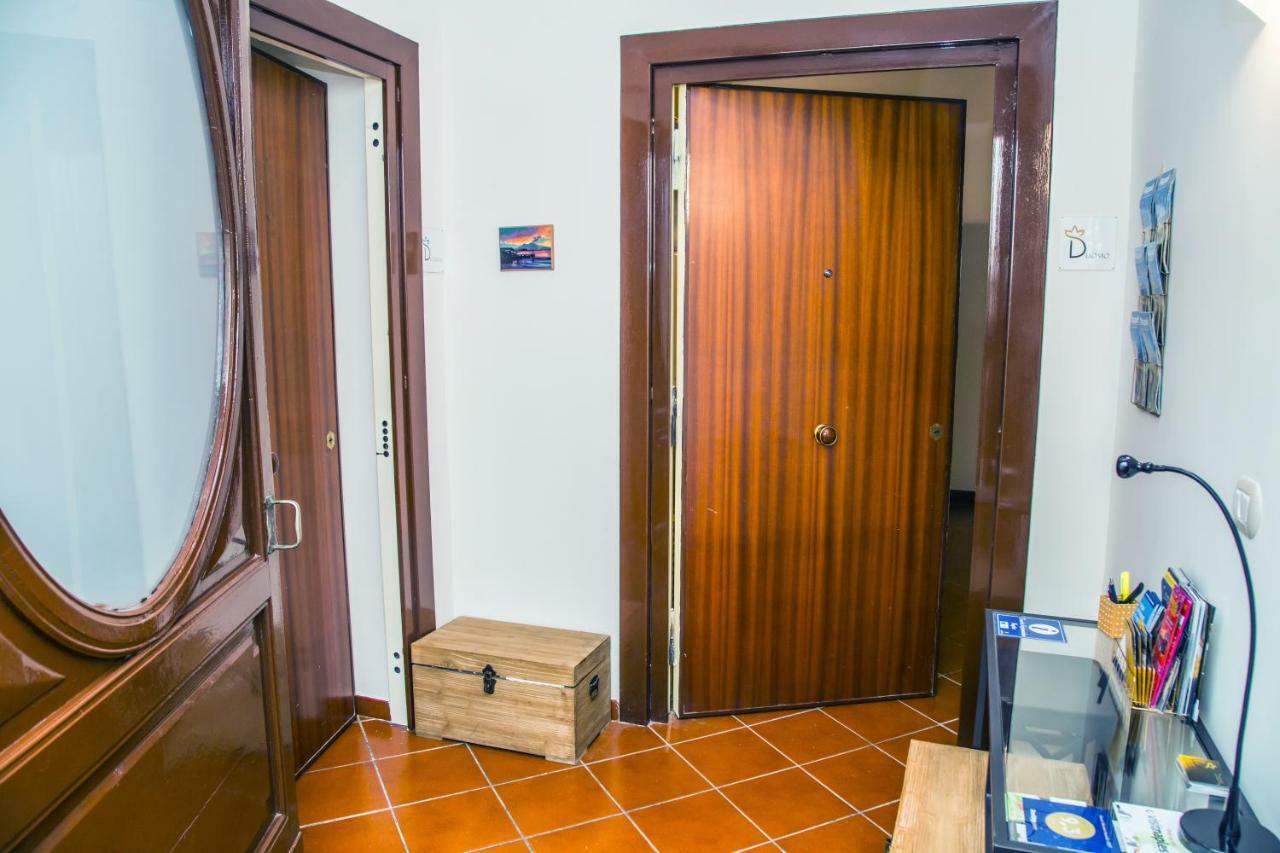 Domus Donnaregina Apartments Νάπολη Εξωτερικό φωτογραφία