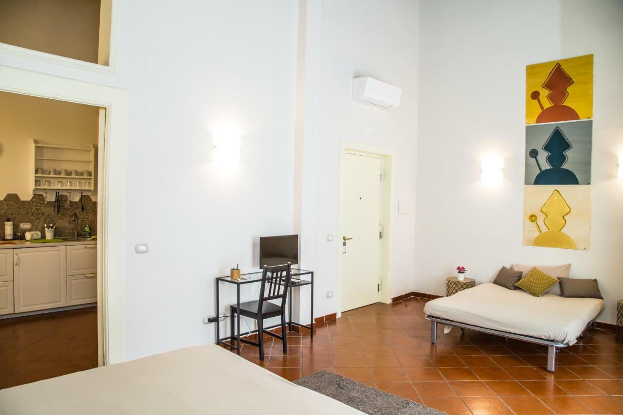 Domus Donnaregina Apartments Νάπολη Εξωτερικό φωτογραφία