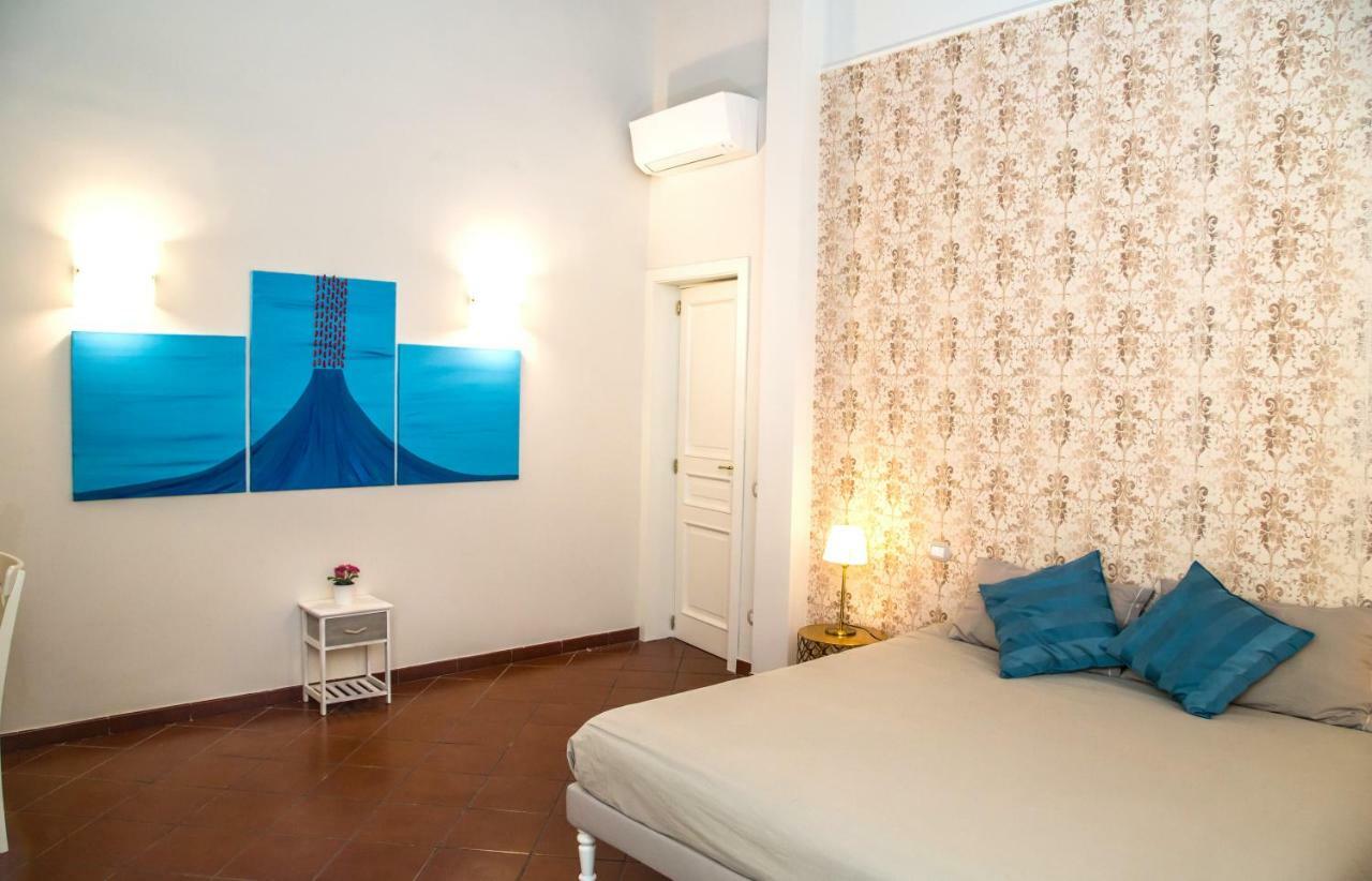 Domus Donnaregina Apartments Νάπολη Εξωτερικό φωτογραφία