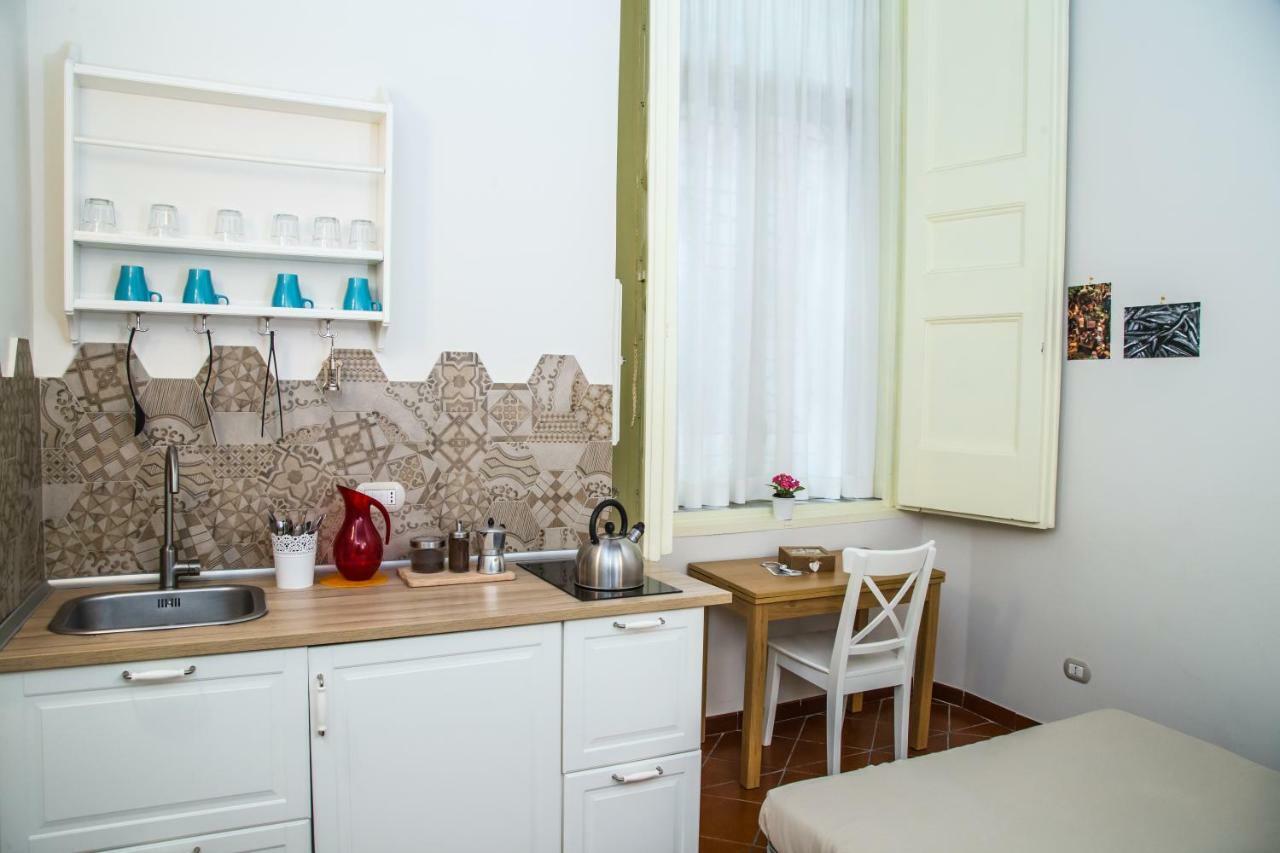 Domus Donnaregina Apartments Νάπολη Εξωτερικό φωτογραφία